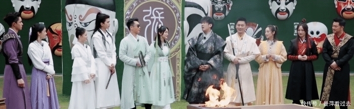 跑男|《奔跑吧》节目组怼脸镜头下,除了他之外,其他嘉宾都是浓妆艳抹