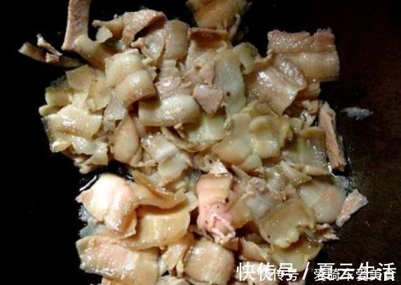 周末孩子都回来了,这道压轴硬菜,口味独特有营养家人个个竖大拇指!