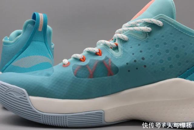 球鞋|换汤不换药还是大有改进这双300块的国产球鞋你会喜欢吗