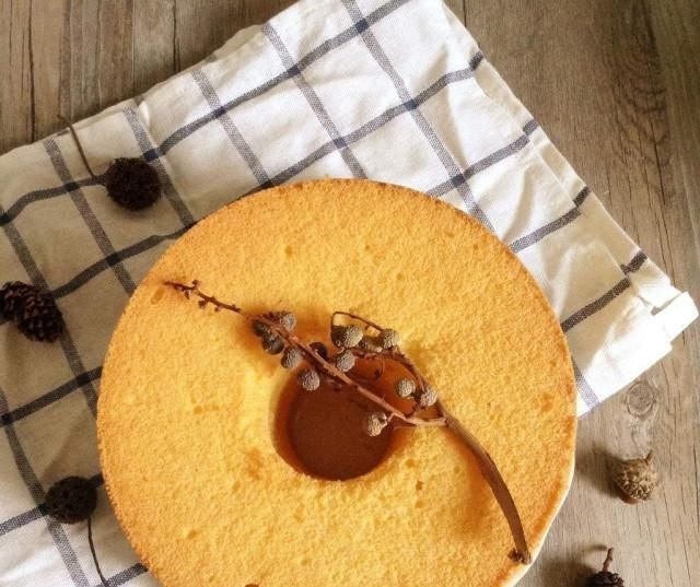 甜品小白也能做零基础蛋糕,周末约一两好友,一起分享戚风蛋糕吧