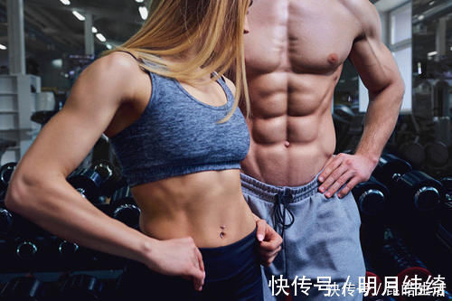 动作|腹部肌肉总是没感觉学会这个方法,让你充分感受腹肌酸痛