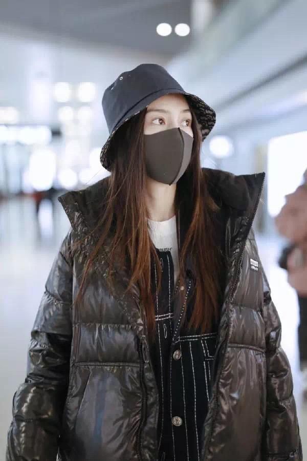 不要低估叠穿搭配，丰富的层次感让你保持时尚