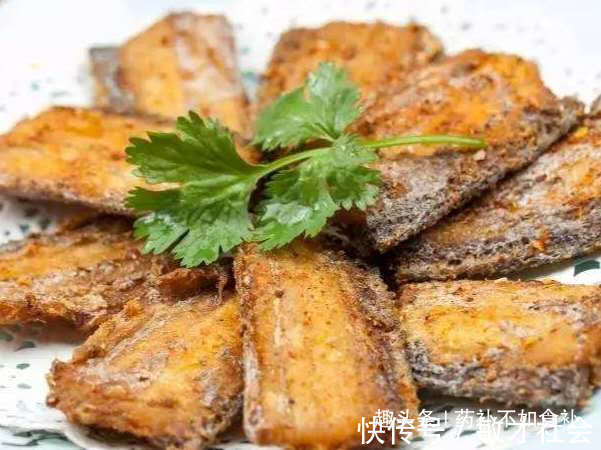 高脂鱼类|多给家人做以下菜,鲜香酥脆,润肤养发,保护心血管,孩子更聪明