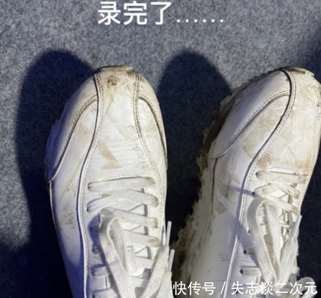 邓伦录《密逃3》嗓子喊哑,还发文提问!网友现场听到他喊救命