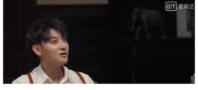 一起长大|杨紫缺席《萌探探探案》,黄子韬称:不完美,他俩关系原来这么好