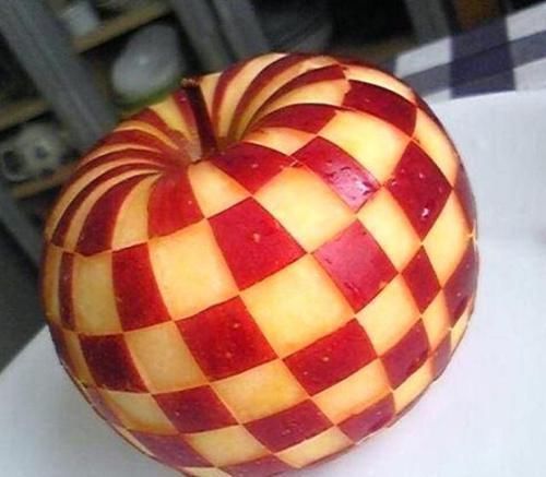 强迫症|你见过“强迫症”是如何吃东西的吗草莓要去籽,冷饮要压平