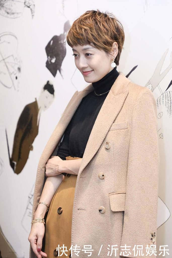 头发|40岁女人头发不要剪太短,4款发型好看又显气质,合适过年用