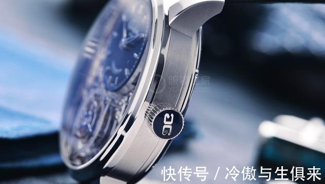 机芯|独具匠心 格拉苏蒂原创议员天文台陀飞轮腕表!