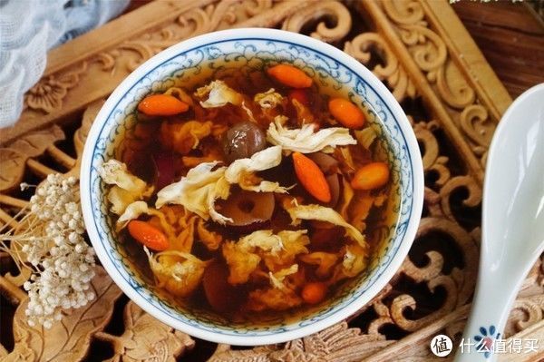 健康饮食 篇八十:女人年过40岁,有钱没钱,秋冬多吃“养元6宝”,面如桃花显年轻