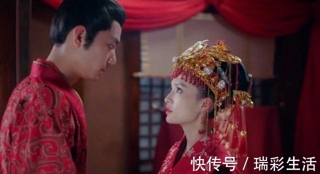 狼殿下疾冲摘星大婚肖战耳朵通红,网友留言冲哥你怎么可以这样