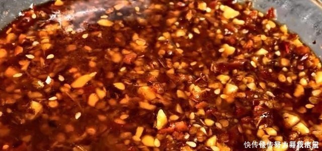 万能蘸料的正宗做法，简单实用，蘸什么都好吃，为年夜饭做准备