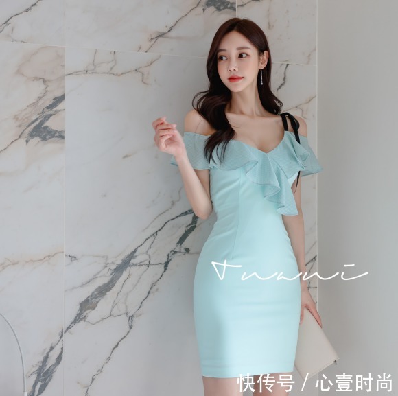 时尚|女神孙允珠高清时尚搭配:波萨诺瓦水晶钻石涟漪吊肩裙