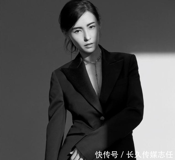 发型师透露:这3种发型留久了,会加速“脱发”,发际线还易上移