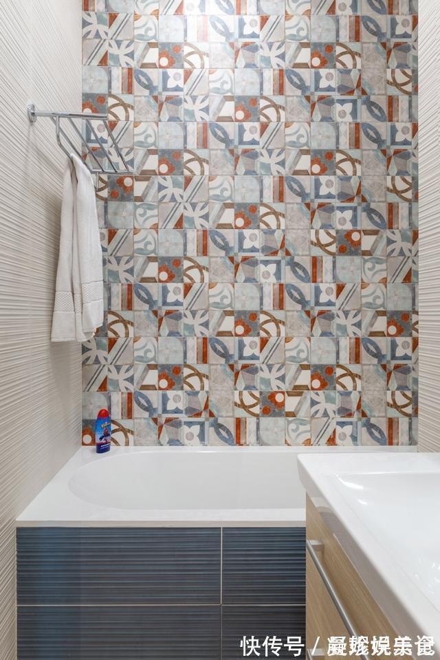 墙面|130平各个空间几乎空无杂物，我是没看出来，屋主一家已住10年