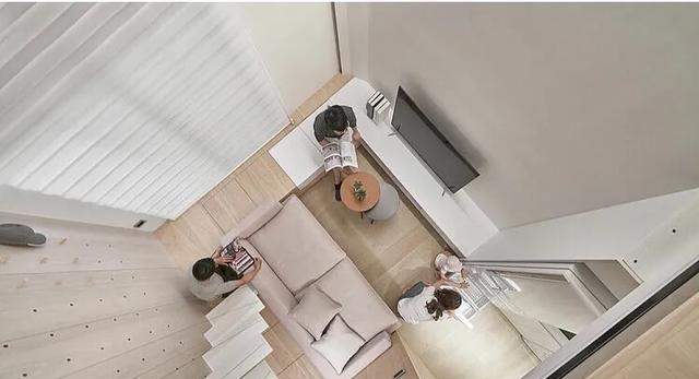 楼梯|一家三口人住16㎡的家,连床都没有,他们却说舒服得很!