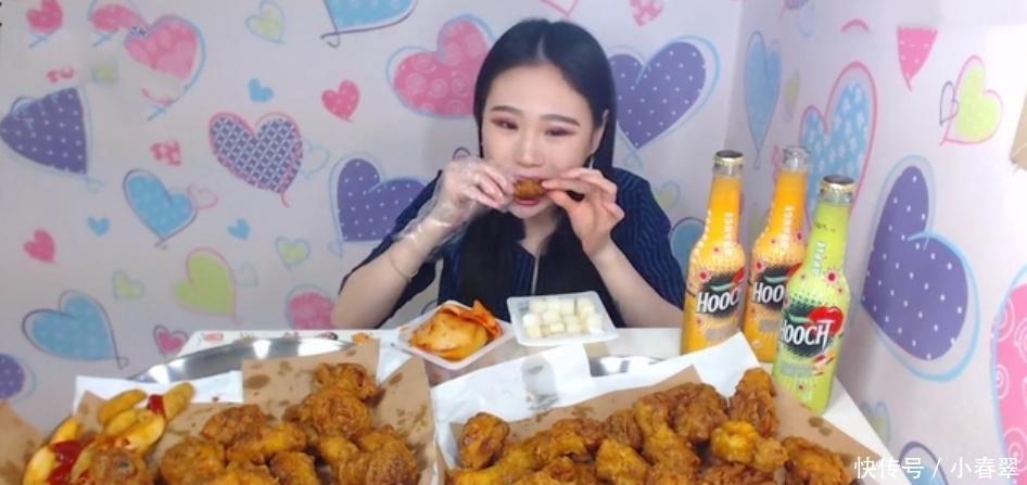 大胃王吃50个“鸡腿”,刚要下口却穿帮了,网友:我能吃100个!