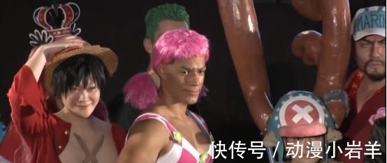 基德|海贼王Cosplay大赛，布鲁克的外貌和肢体神还原，基德简直是本人