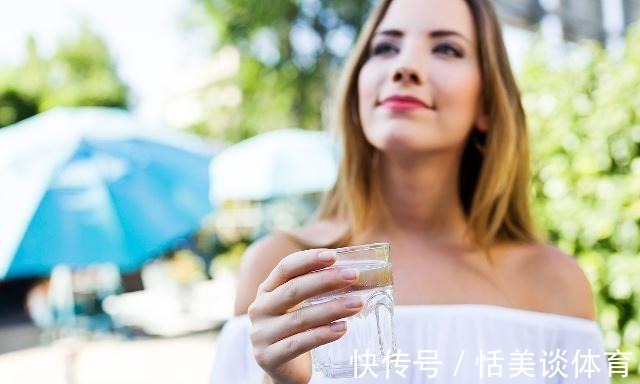 肠胃疾病|早上空腹喝水,对身体好不好?大部分人或许猜错了,花时间看看吧