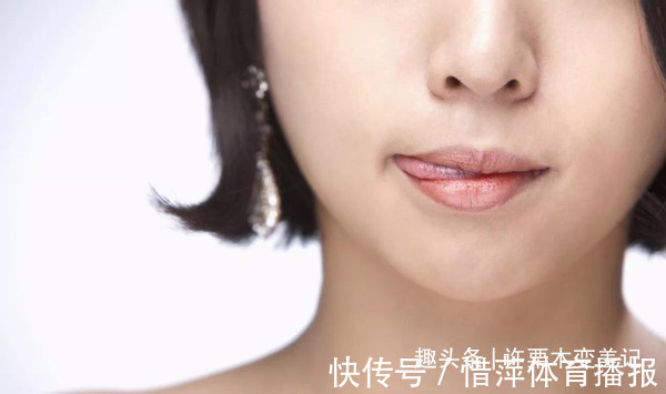 唇色 涂口红前需要先涂润唇膏吗？多数人都搞错了，难怪唇色悄悄变深了