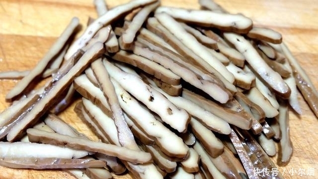 成人|9成人不吃这菜，4元1斤很便宜，痰多老咳嗽就吃这菜，1天见效