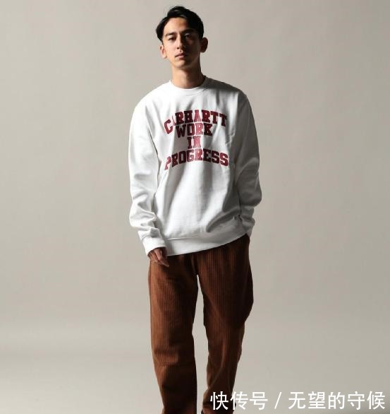 卫衣 卫衣+宽裤很流行的穿法,原来这样搭很时髦,难怪潮男这么热衷!