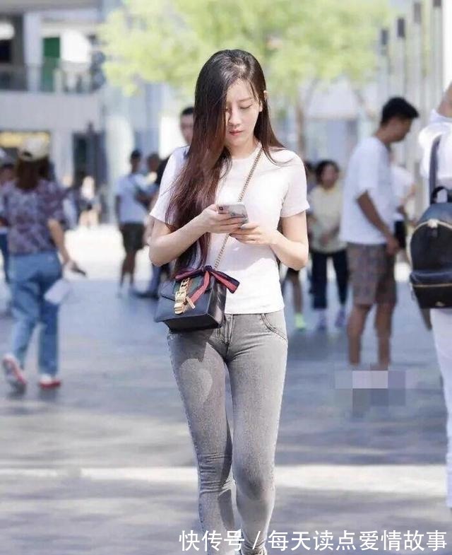 破洞牛仔裤 腐烂的街道牛仔裤,以新的面貌表现人,穿着独特的美丽!