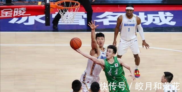 把握性|CBA21-22赛季发挥出色的5名后卫!郭艾伦进攻升级,徐杰进步神速