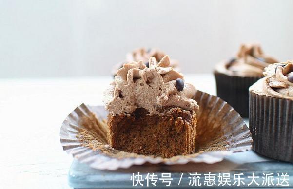 不会做奶油杯子蛋糕全蛋打发有技巧,注意1点小白也能成功