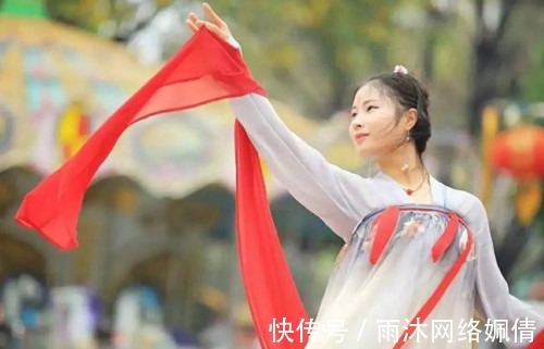 90后|陕西90后小伙,长发及腰穿汉服10年,把爱好变成了自己的事业