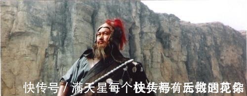 关胜!水浒传中宋江曾对四个人说让位,全是不敢接的,其中一个他不敢让