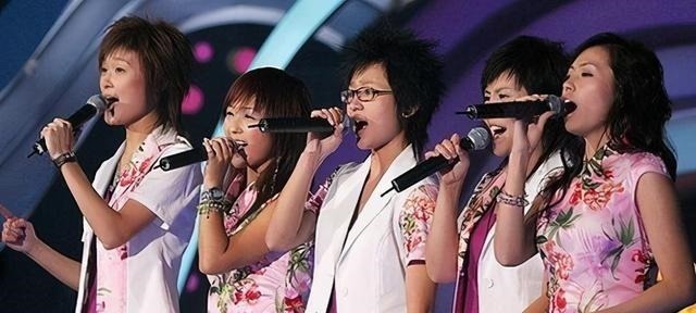 好声音夺冠后再次参赛,第一轮就被淘汰出局,被“打脸”的是谁