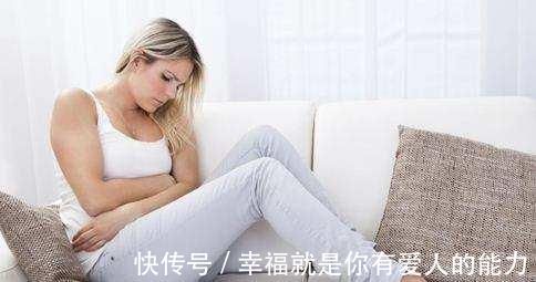 排卵期|女性排卵期到来，身体会发出4个信号，备孕夫妇错过就太疑惑了！