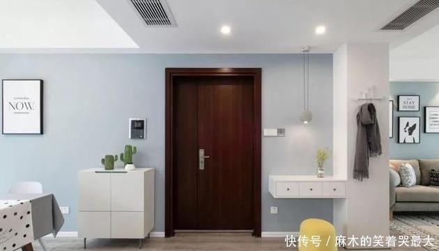 衣柜|三口人的132㎡北欧风豪宅，餐厅靠窗，进门是厅，玄关是亮点！