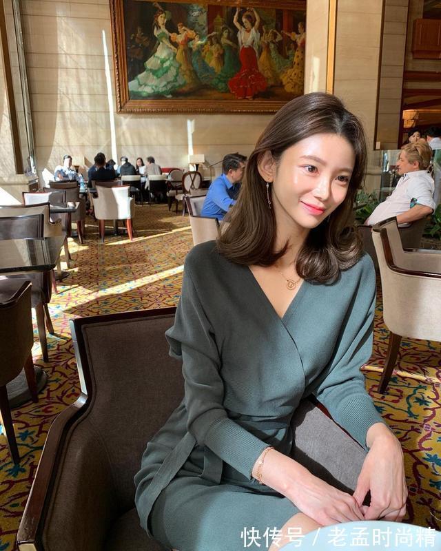 高跟鞋 初秋时髦美妞搭配look!显瘦又温柔,女生要对自己好一点