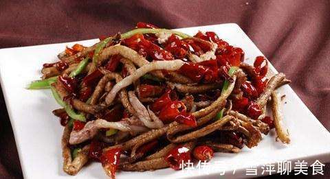 金针菇不炒不炖不凉拌，只需此法做，香嫩爽口，连锅也干净不用洗