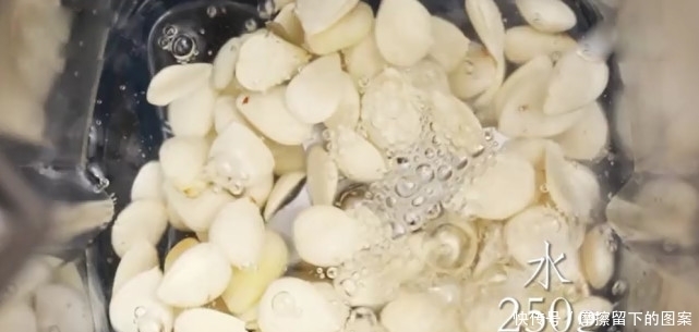 中式|老人小孩都能吃，低糖低脂的中式甜品，似豆腐又不是豆腐