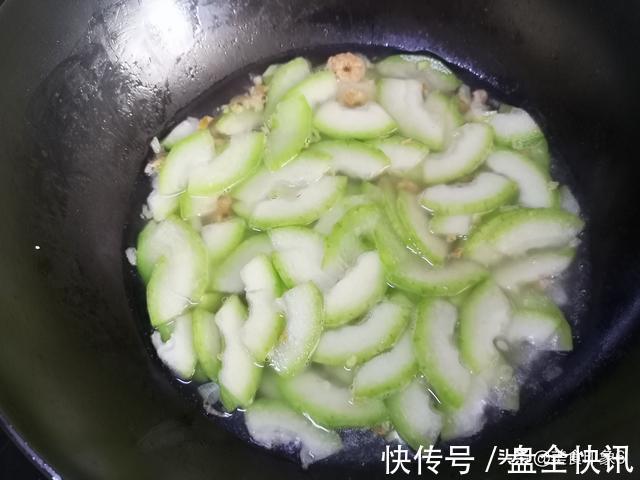 海米|秋天宁可不吃肉，也千万别错过它，简单一炒，鲜掉眉毛