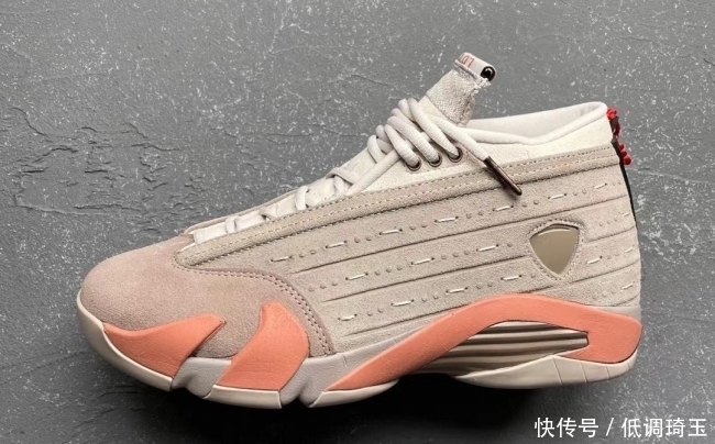 顶级排面!鞋王塔克上脚两双冠希兵马俑!下月登场