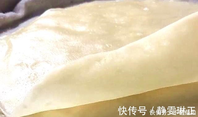 烙饼|姥姥40多年一直这样烙饼，手不碰面，60秒一张，香软又劲道