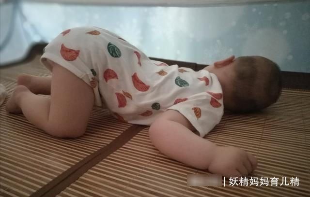 动作|如果宝宝睡姿也分级?这些“高难度”动作,体操冠军也做不到
