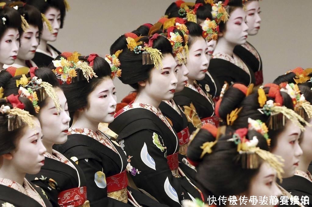 化妆|日本女人化妆,为啥弄那么恐怖的白脸?