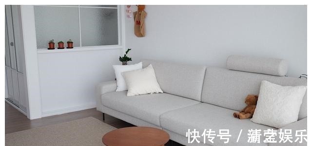 白色系|她家玄关太好看了,一进门就被美到,喜欢这样务实不花哨的装修!