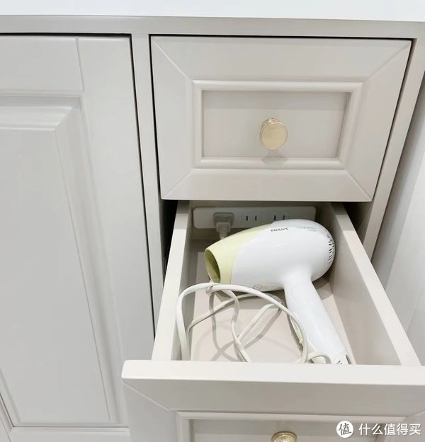 开关|入住后才知道,卫生间这些“缺乏思考”的设计有多难用,受够了!