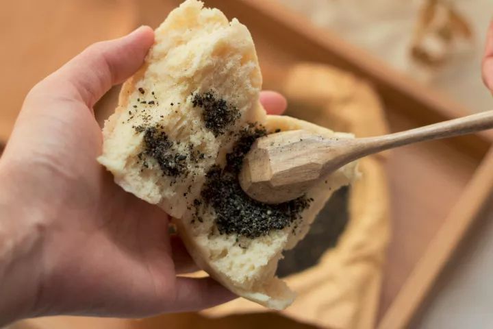 黑芝麻|补药一堆不如黑芝麻一勺!黑芝麻的最佳吃法,真正补肾补脾补元气