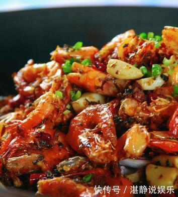 肥肠|鲜香香辣的美食，吃着特别过瘾，非常下饭驱寒，好吃不容错过