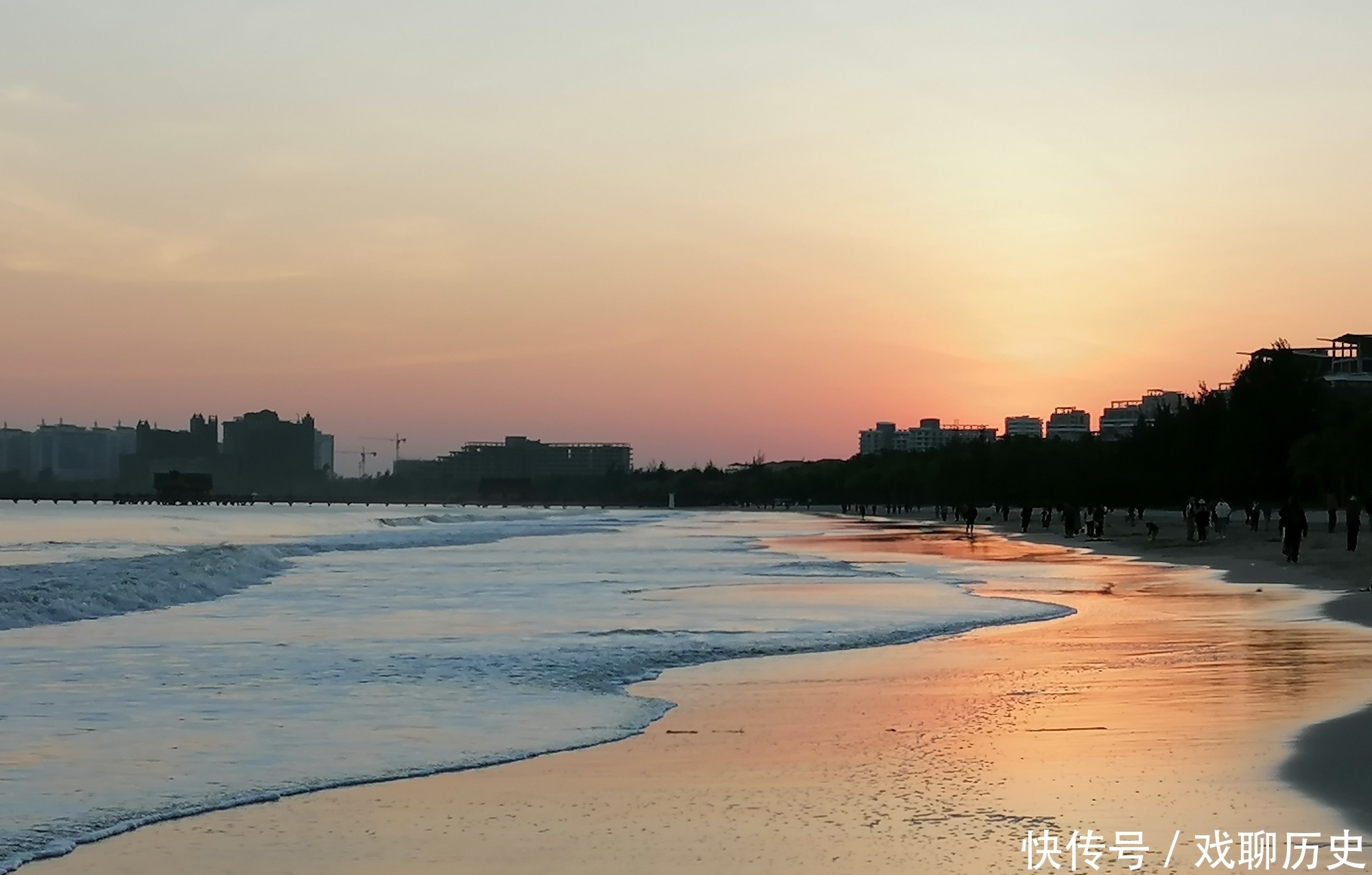 美丽的海滩夜景——永恒回望摄于文昌市中南森海湾