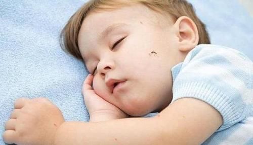 家长|儿科医生忠告：宝宝被蚊虫叮咬后，家长不要再这样做了