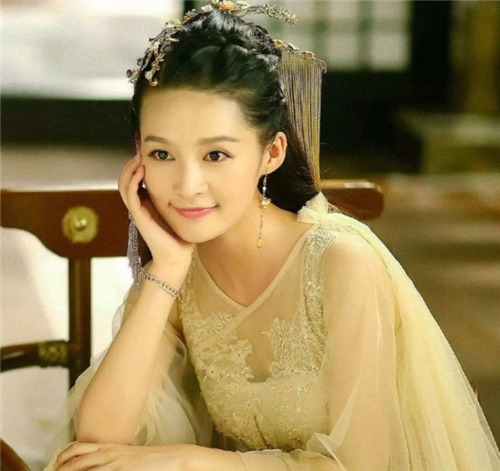 皇帝|此皇帝一辈子只娶一位妻子,专宠她一人,到死都不肯碰其他女人