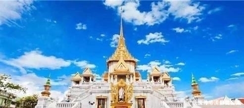 世界第一大佛蒙尘200年,搬运摔裂现出金身,如今成三大国宝之一