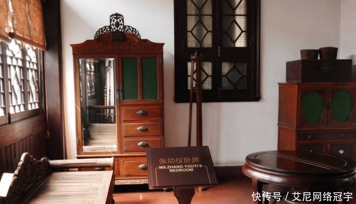 僵硬|徐志摩再婚让儿子叫继母,张幼仪脸色僵硬,所谓真爱大抵如此